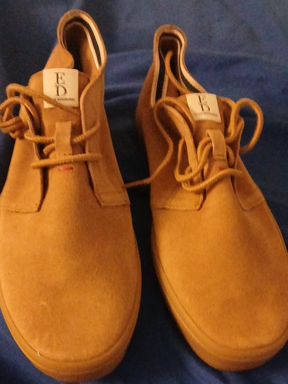 Ellen Degeneres Men's Chukka Boots in Tan Suede